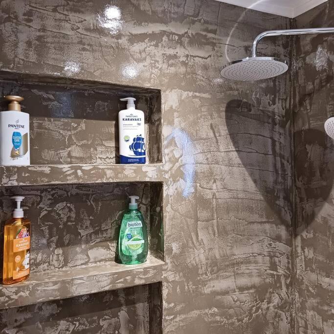 דירות Kouvarás Boutique Eptalofos 15Min From Airport And Sea מראה חיצוני תמונה