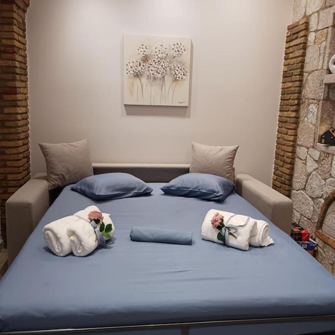 דירות Kouvarás Boutique Eptalofos 15Min From Airport And Sea מראה חיצוני תמונה