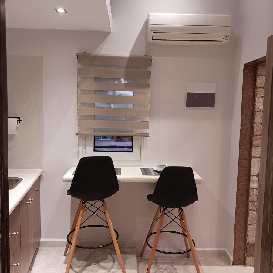 דירות Kouvarás Boutique Eptalofos 15Min From Airport And Sea מראה חיצוני תמונה