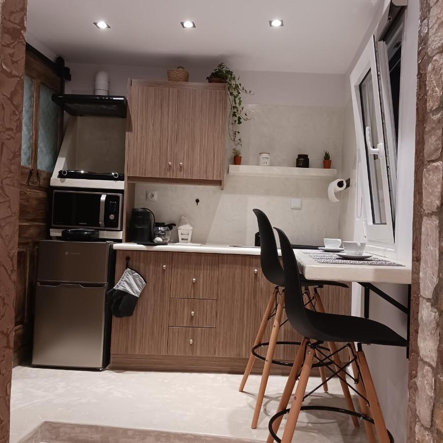 דירות Kouvarás Boutique Eptalofos 15Min From Airport And Sea מראה חיצוני תמונה